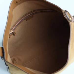 Gucci Beatrix 850546