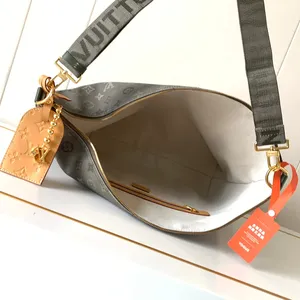 Louis Vuitton METIS M27181