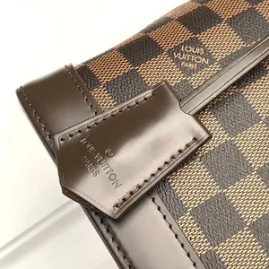 Louis Vuitton Alma BB M41221