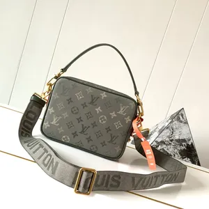 Louis Vuitton Nil Bag M27095