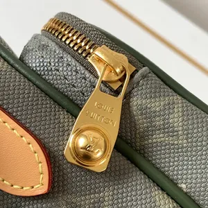 Louis Vuitton Nil Bag M27095