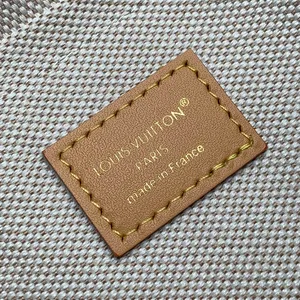 Louis Vuitton Nil Bag M27095