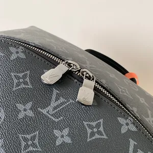 Louis Vuitton Apollo Bag M43186