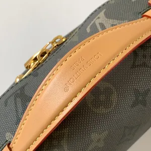 Louis Vuitton Rush Bag M26933