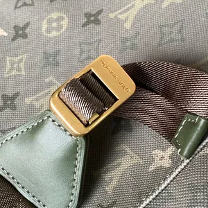 Louis Vuitton Christopher MM Bag M27080