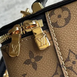 Louis Vuitton VANITY POUCH TRUNK M29548