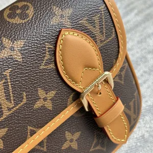 Louis Vuitton SATCHEL Bag M26805