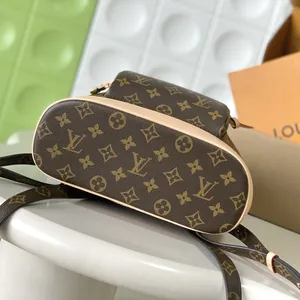 Louis Vuitton Bag M11198