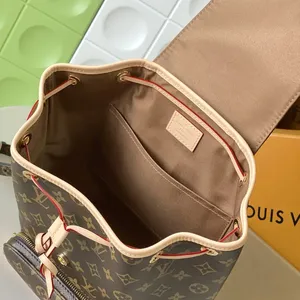 Louis Vuitton Bag M11198