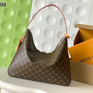 Louis Vuitton Bag M12098