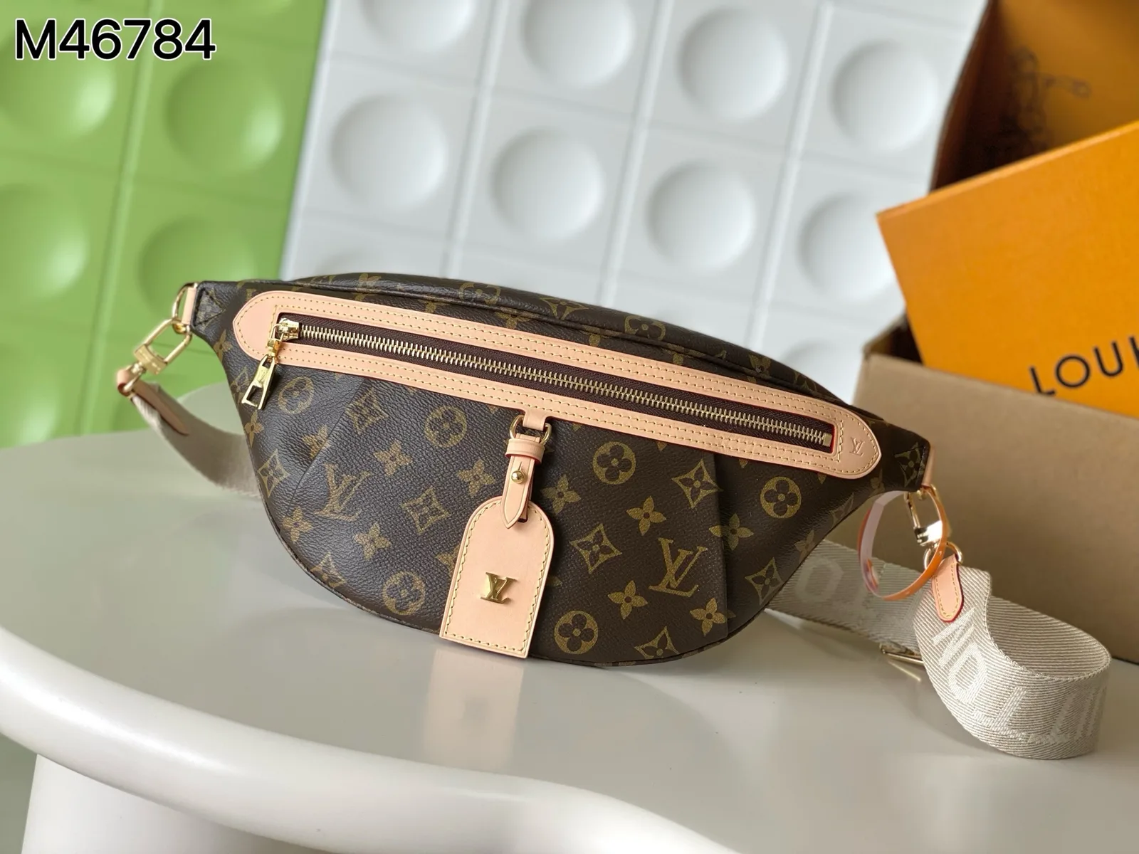 Louis Vuitton bumbag M46784