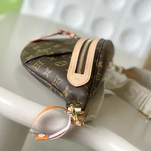 Louis Vuitton bumbag M46784