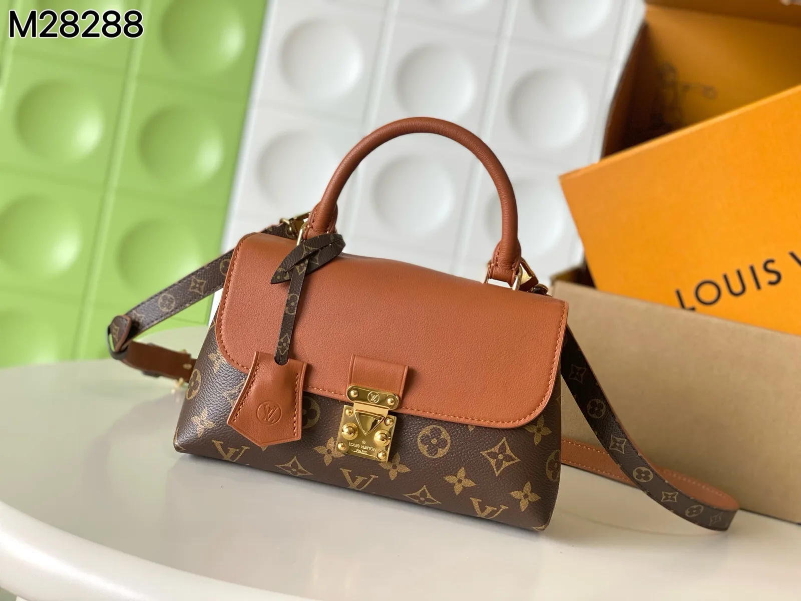 Louis Vuitton Madeleine BB -red Bag ITEM036