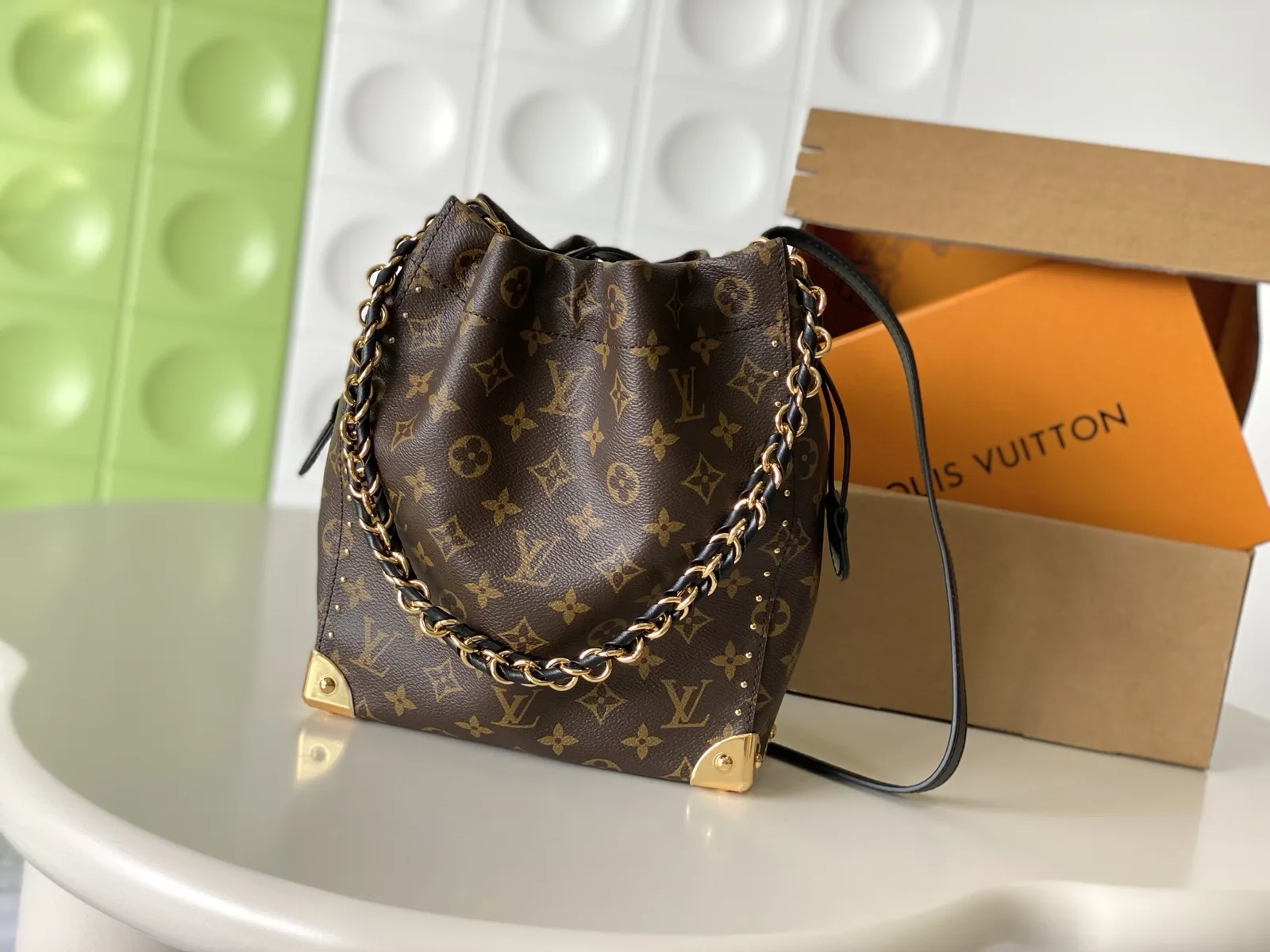 Louis Vuitton No Trunk Bag ITEM037