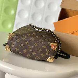 Louis Vuitton No Trunk Bag ITEM037