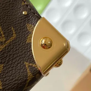 Louis Vuitton No Trunk Bag ITEM037