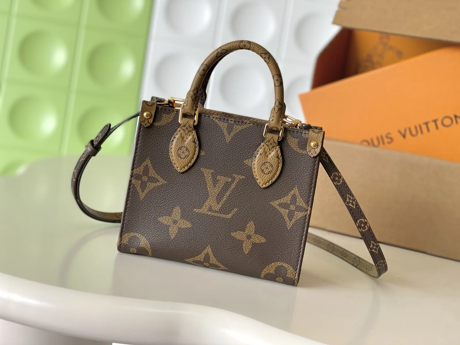 Louis Vuitton onthego mini Bag ITEM038