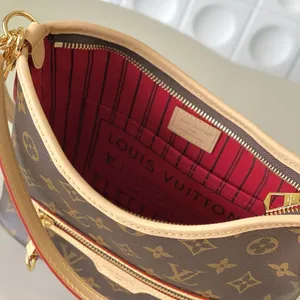 Louis Vuitton Lineup BB Bag M28423