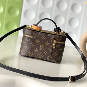 Louis Vuitton Vanity Chain Pouch M47125