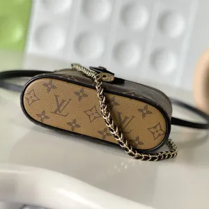 Louis Vuitton Vanity Chain Pouch M47125