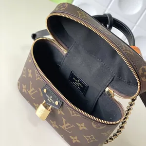 Louis Vuitton Vanity Chain Pouch M47125