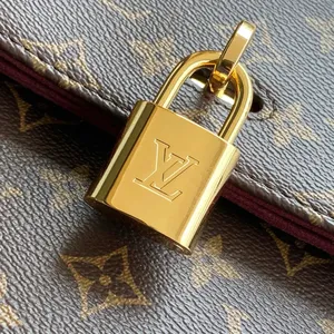 Louis Vuitton HIDE AWAY Bag M14473