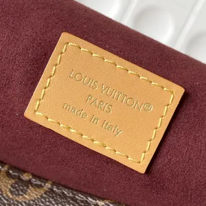 Louis Vuitton HIDE AWAY Bag M14473