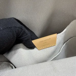 Louis Vuitton Discovery PM Bag M29769