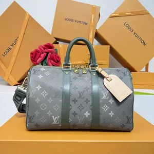 Louis Vuitton eepall Bandouli re 35 Bag M27054