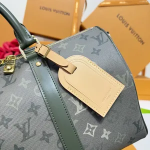 Louis Vuitton eepall Bandouli re 35 Bag M27054