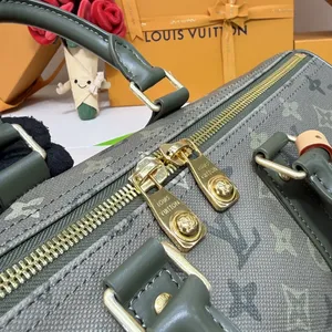 Louis Vuitton eepall Bandouli re 35 Bag M27054