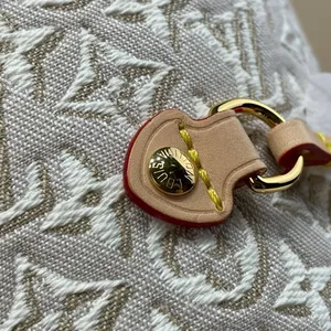 Louis Vuitton Neverfull MM Bag M2A381