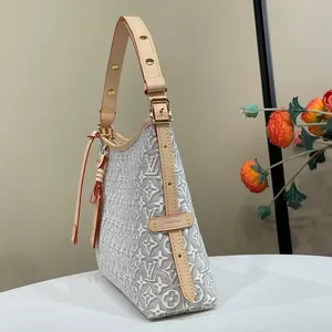 Louis Vuitton CARRYALL EAST WEST Handbag-1 M2A136